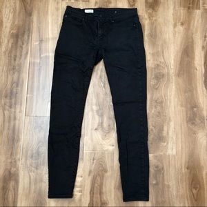 GAP Women's Skinny Jeans - Black